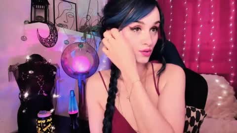 MiladyJolie online show from August 2, 2026, 4:38 pm