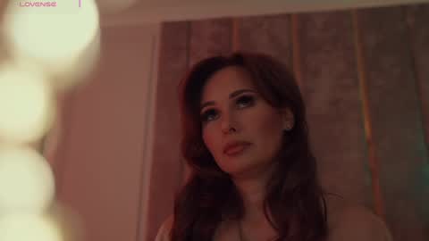 Snapshot of miladystarlight chatting on October 4, 2025, 9:57 pm online show from October 4, 2025, 9:57 pm