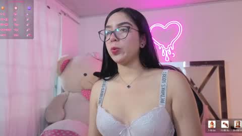 milah_tay online show from May 30, 2026, 11:40 am