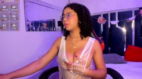 Milenna online show from September 28, 2025, 5:02 am