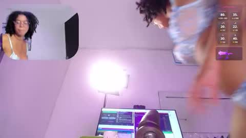 Milenna online show from March 26, 2026, 4:51 am