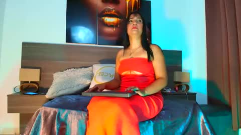 Snapshot of milahot23 chatting on May 1, 2026, 11:04 am mila online show from May 1, 2026, 11:04 am