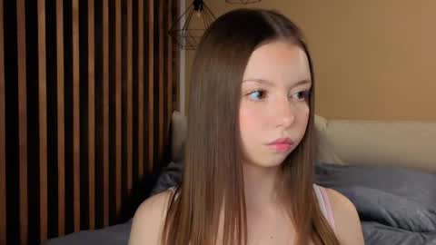 Mila online show from May 9, 2026, 3:17 pm