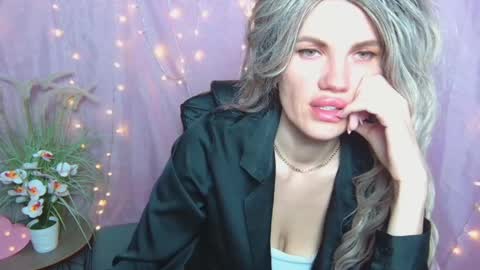 Snapshot of milaloona chatting on April 16, 2026, 6:47 am Milaloona online show from April 16, 2026, 6:47 am