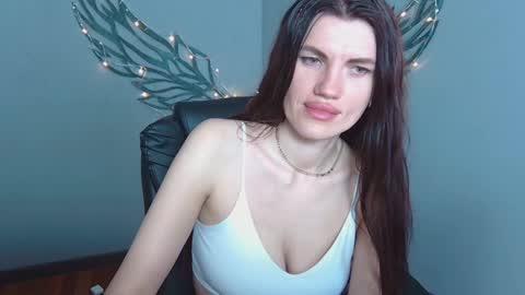 Snapshot of milaloona chatting on May 29, 2026, 7:06 am Milaloona online show from May 29, 2026, 7:06 am