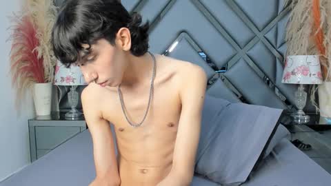 Snapshot of milan_lewiss chatting on November 15, 2025, 1:18 pm milan_lewiss online show from November 15, 2025, 1:18 pm