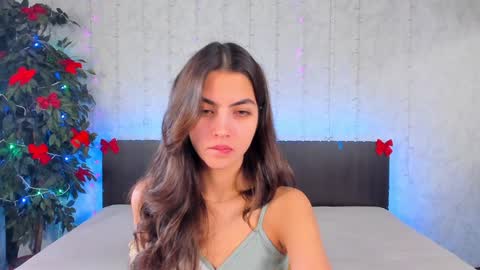 Snapshot of milana_crystal_ chatting on January 9, 2025, 8:13 am Milana online show from January 9, 2025, 8:13 am