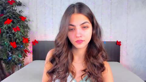 Snapshot of milana_crystal_ chatting on January 21, 2025, 8:19 am Milana online show from January 21, 2025, 8:19 am