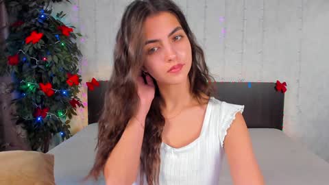 Snapshot of milana_crystal_ chatting on January 27, 2025, 11:22 am Milana online show from January 27, 2025, 11:22 am