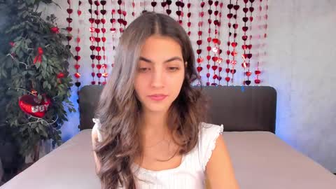 Snapshot of milana_crystal_ chatting on February 14, 2025, 8:21 am Milana online show from February 14, 2025, 8:21 am