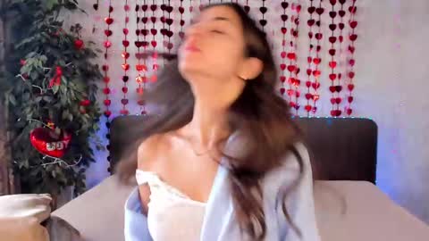 Snapshot of milana_crystal_ chatting on February 16, 2025, 8:21 am Milana online show from February 16, 2025, 8:21 am