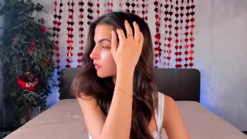 Snapshot of milana_crystal_ chatting on February 19, 2025, 11:17 am Milana online show from February 19, 2025, 11:17 am