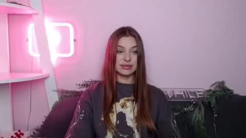 milanaangelas online show from February 7, 2026, 6:06 am