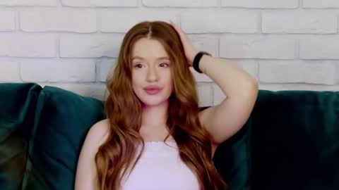 Snapshot of milanabalmain chatting on February 18, 2025, 7:43 am MilanaBalmain online show from February 18, 2025, 7:43 am