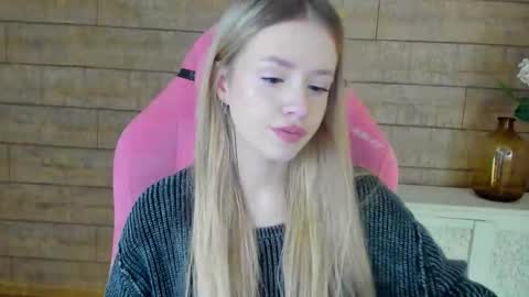 Snapshot of milanabalmain chatting on October 4, 2025, 4:21 am MilanaBalmain online show from October 4, 2025, 4:21 am