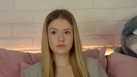 Snapshot of milanabalmain chatting on October 15, 2025, 4:07 pm MilanaBalmain online show from October 15, 2025, 4:07 pm