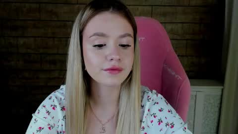 MilanaBalmain online show from April 1, 2026, 4:15 pm