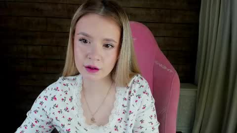 MilanaBalmain online show from April 20, 2026, 4:26 am