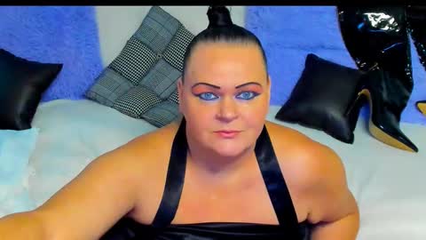 Lana online show from October 11, 2025, 5:39 am