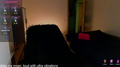 Snapshot of milanafox_ chatting on March 11, 2025, 9:26 pm Lana online show from March 11, 2025, 9:26 pm