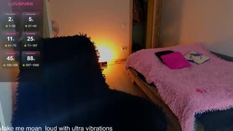 Lana online show from February 1, 2026, 10:30 pm