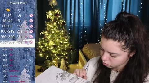 Snapshot of milania_hot_foxy chatting on January 13, 2025, 10:36 am Mila online show from January 13, 2025, 10:36 am