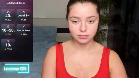 Mila online show from October 8, 2025, 5:21 pm