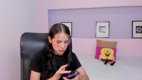 Snapshot of milarose4 chatting on December 27, 2024, 11:50 am Mila Rose online show from December 27, 2024, 11:50 am