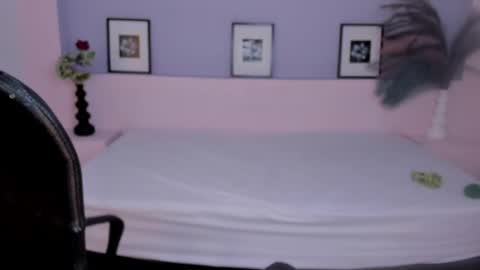 Snapshot of milarose4 chatting on January 3, 2025, 12:08 pm Mila Rose online show from January 3, 2025, 12:08 pm