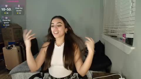 Snapshot of milaseren chatting on January 8, 2026, 2:58 am Mila online show from January 8, 2026, 2:58 am