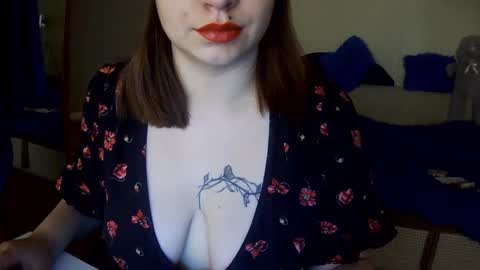 Milaxcute online show from October 21, 2025, 7:20 am