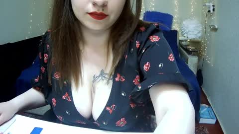 Snapshot of milaxcute chatting on June 3, 2026, 4:12 pm Milaxcute online show from June 3, 2026, 4:12 pm