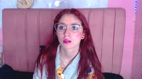 Ana online show from October 22, 2025, 4:29 pm