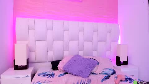 Snapshot of mile_loucrath chatting on January 14, 2025, 9:30 pm mile_loucrath online show from January 14, 2025, 9:30 pm