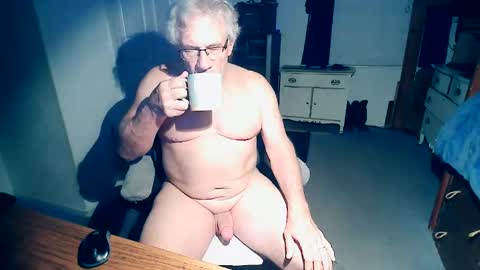 Milehi1958 online show from March 30, 2026, 9:32 am