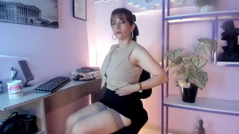 Milena online show from May 29, 2026, 11:08 am