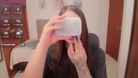 Snapshot of miley_baker chatting on October 1, 2025, 3:18 pm Miley online show from October 1, 2025, 3:18 pm