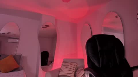 Snapshot of mileycruz_ chatting on January 27, 2025, 8:07 am Miley Cruz IG miley model23 online show from January 27, 2025, 8:07 am