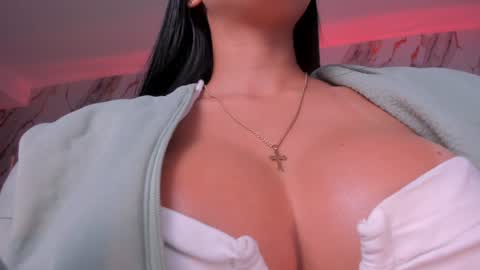 Snapshot of mileycruz_ chatting on February 5, 2025, 9:25 am Miley Cruz IG miley model23 online show from February 5, 2025, 9:25 am