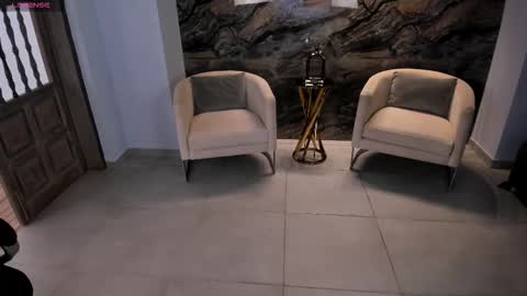 Snapshot of mileycruz_ chatting on October 2, 2025, 8:05 pm Miley Cruz IG miley model23 online show from October 2, 2025, 8:05 pm