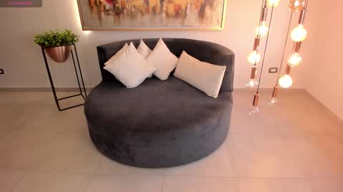 Snapshot of mileycruz_ chatting on October 23, 2025, 10:08 pm Miley Cruz IG miley model23 online show from October 23, 2025, 10:08 pm