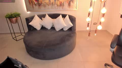 Snapshot of mileycruz_ chatting on October 24, 2025, 11:23 pm Miley Cruz IG miley model23 online show from October 24, 2025, 11:23 pm