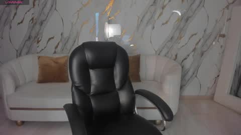 Miley Cruz  IG miley model23 online show from March 12, 2026, 7:20 pm