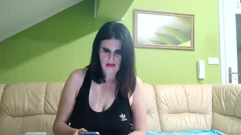 milf44milf online show from May 25, 2026, 5:41 pm