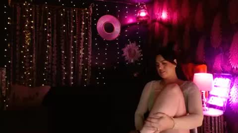 Snapshot of milf_lacey chatting on July 31, 2026, 4:17 pm Milf Lacey online show from July 31, 2026, 4:17 pm