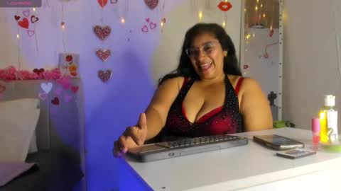 Snapshot of milf_latinn chatting on September 17, 2025, 2:41 pm milf latinn online show from September 17, 2025, 2:41 pm