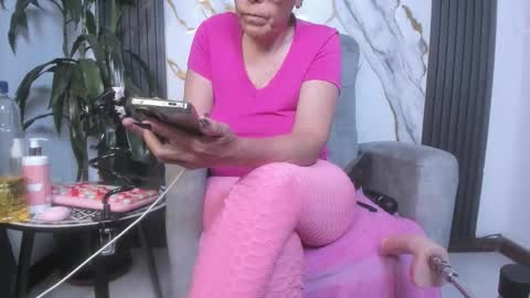  milf sikiu  online show from May 24, 2026, 11:21 pm
