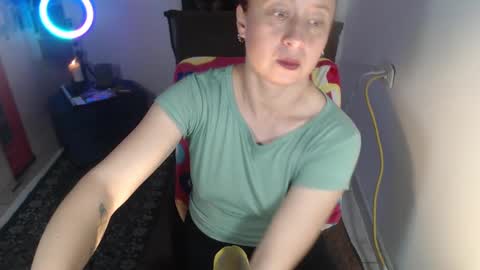 Snapshot of milf_valeria chatting on September 26, 2025, 3:05 pm Valeria online show from September 26, 2025, 3:05 pm
