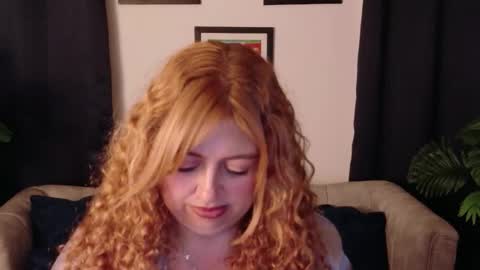 Snapshot of milfarlet chatting on January 31, 2026, 7:11 pm Arlet online show from January 31, 2026, 7:11 pm