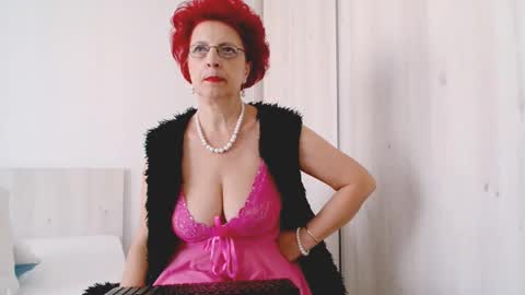 Milfsupreme online show from September 16, 2025, 11:22 am